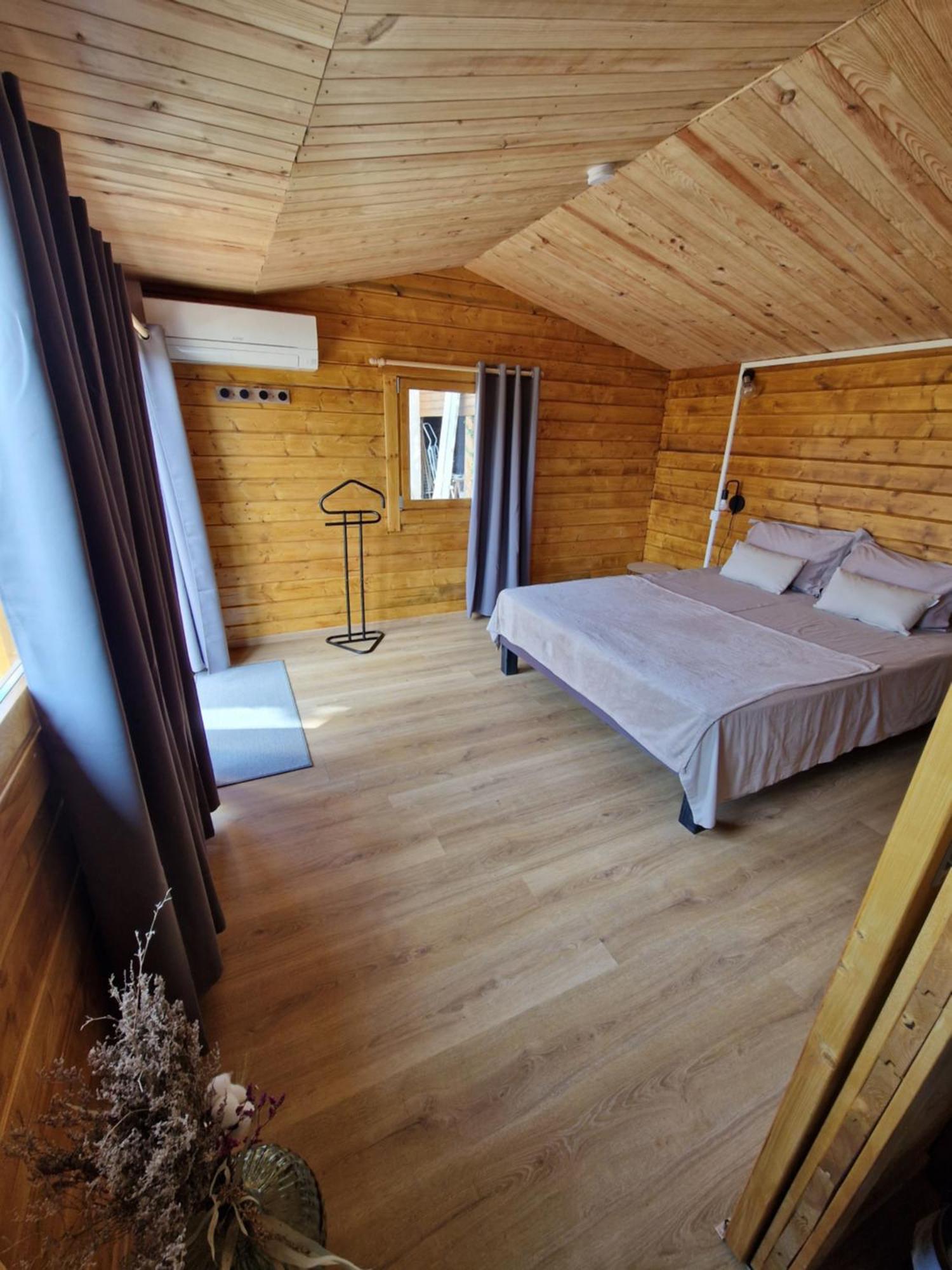 Les Restanques De Camelie Otel Saint-Thomé Dış mekan fotoğraf