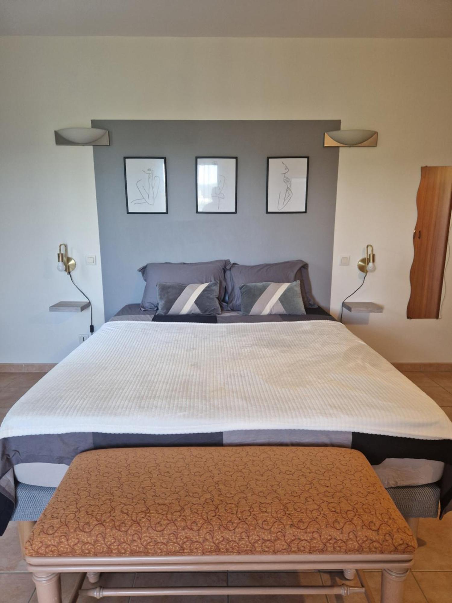 Les Restanques De Camelie Otel Saint-Thomé Dış mekan fotoğraf